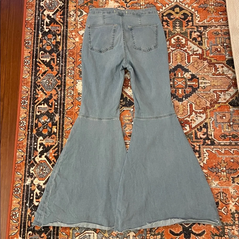 Free People Just Float On Super Flare Jeans | Women’s Size 29